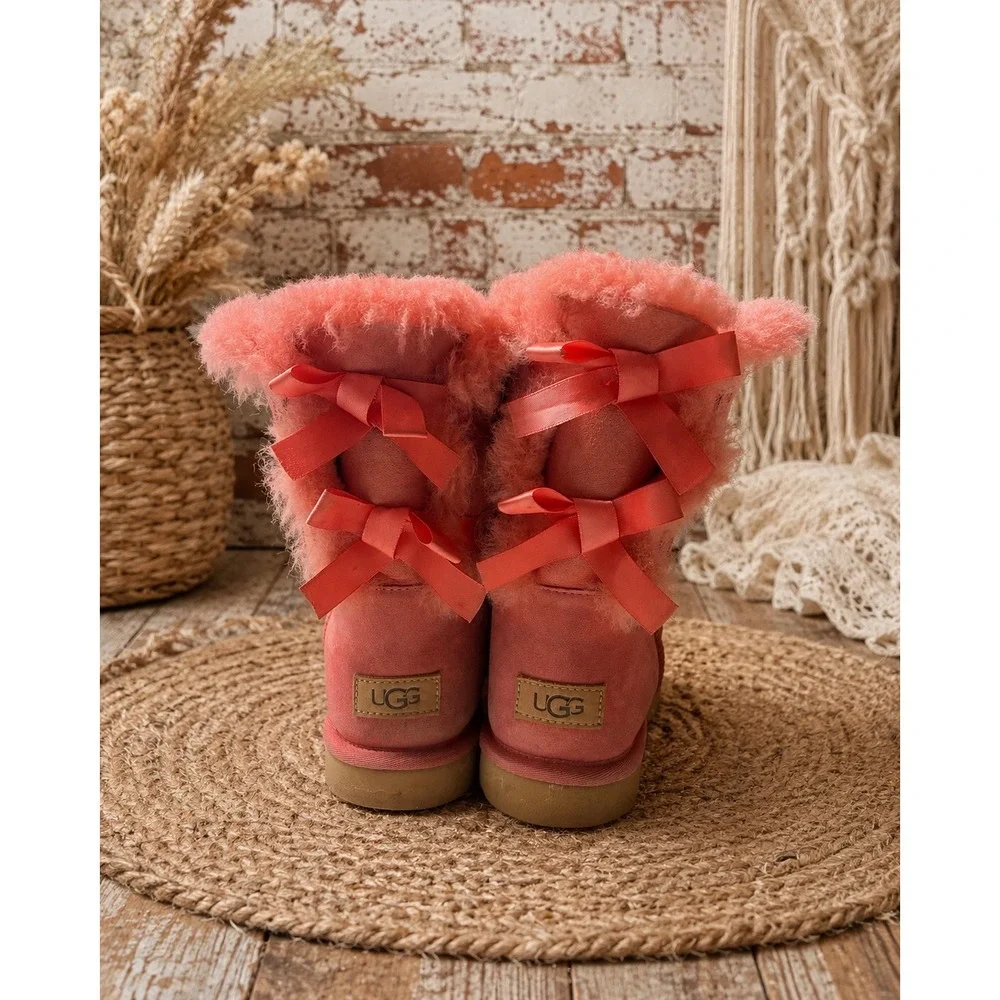 Y2K UGG Australia Bailey Bow II Coral Pink Suede Boots 9 2000s Coquette McBling